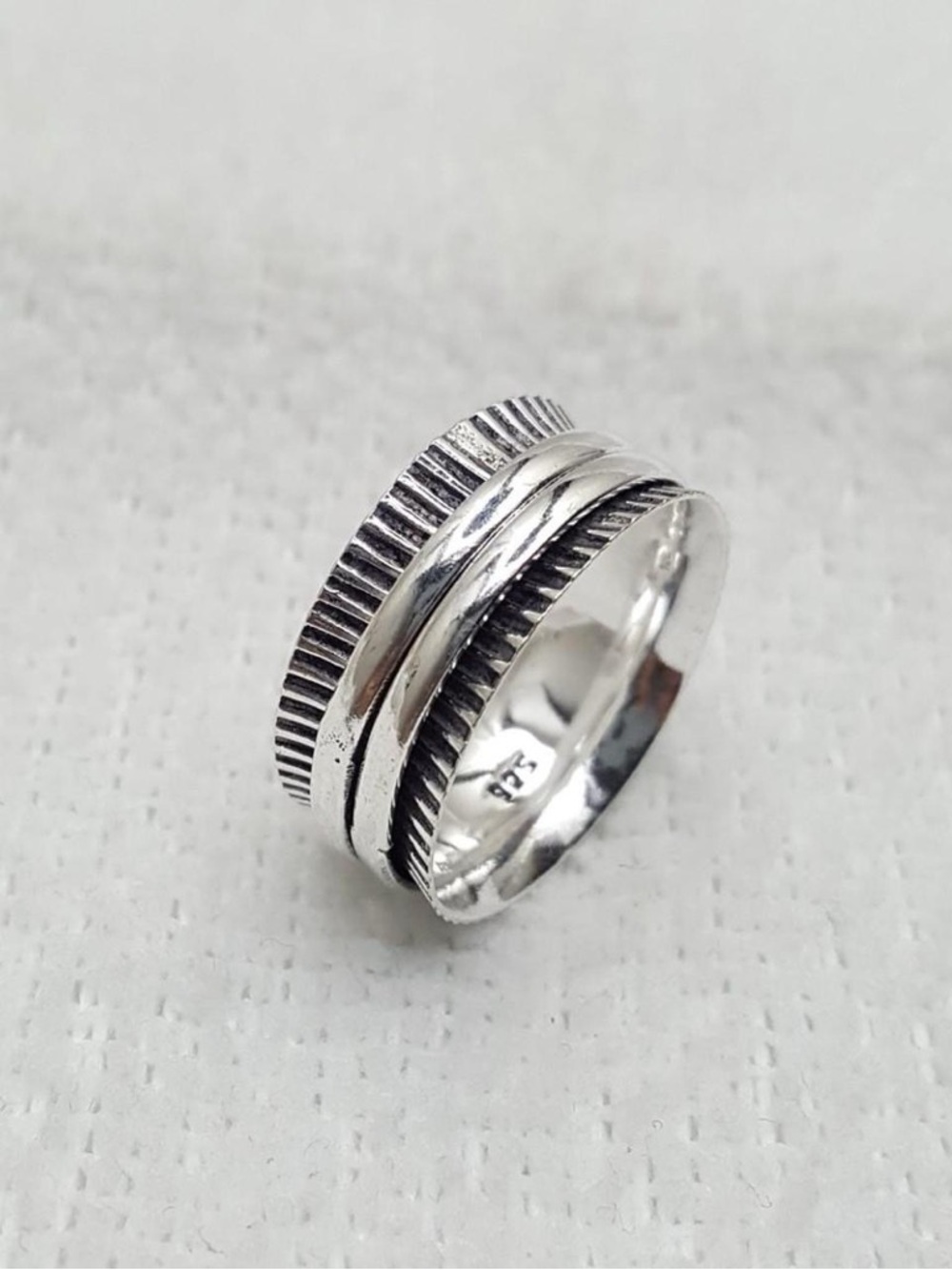 925 Silver Textured Spinner Ring - Silver